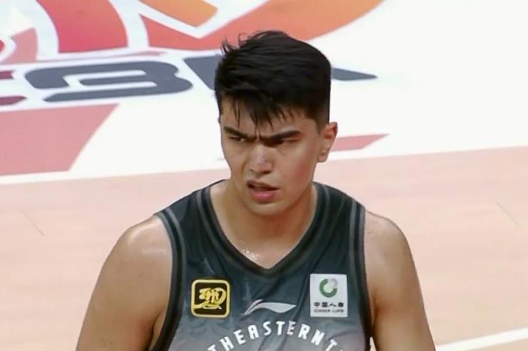 相當高效！魯吐布拉出戰(zhàn)19分鐘 7中5貢獻14分10籃板